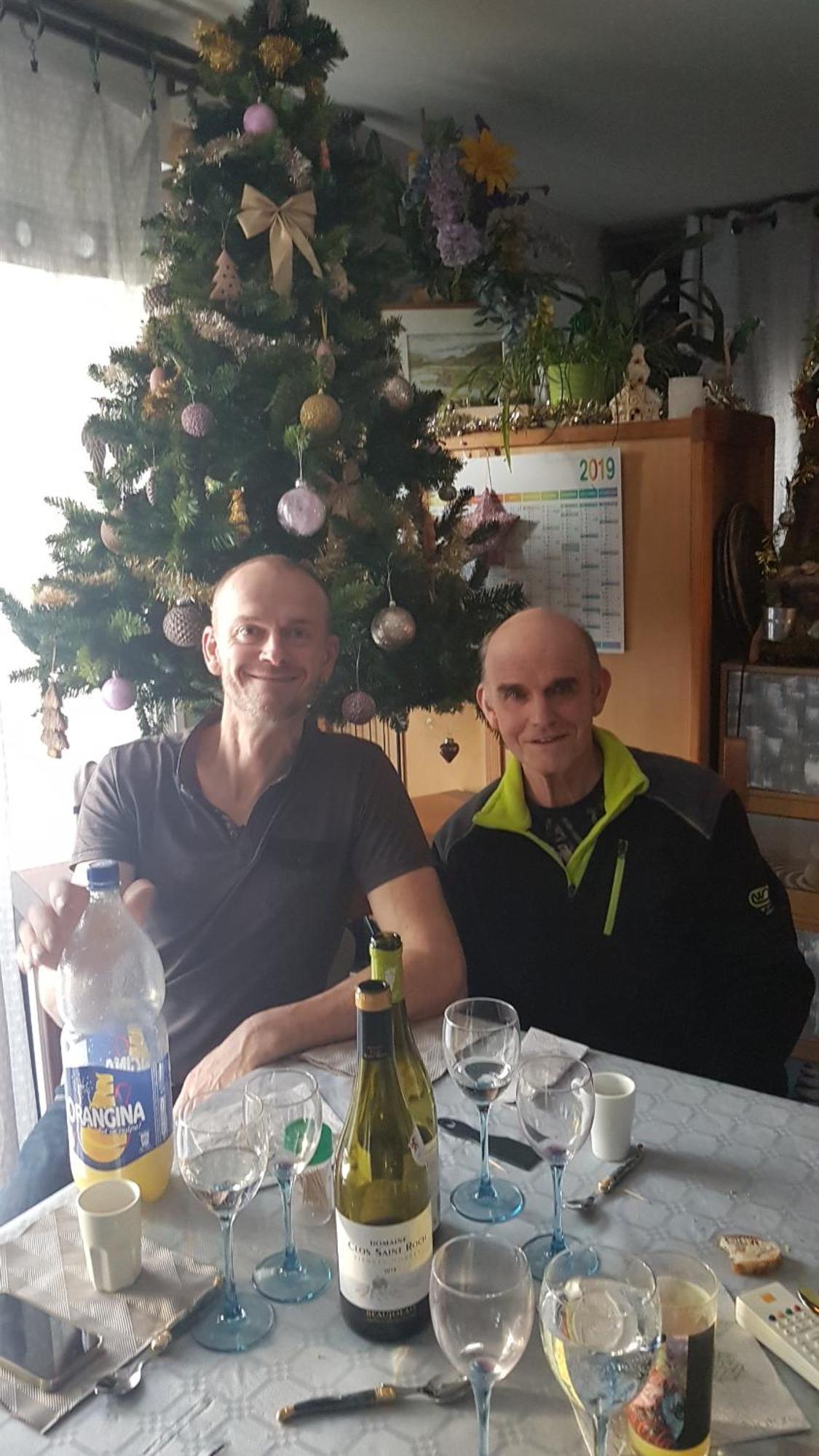 Le Nid Fleuri De Cravanche Buitenkant foto